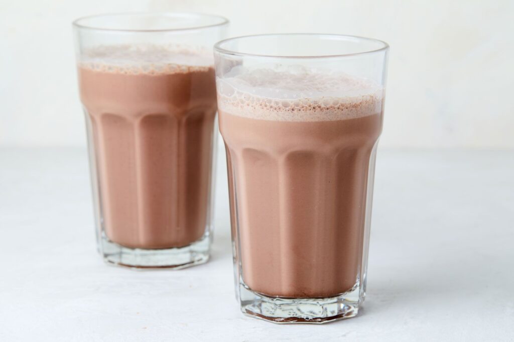 سرو نهایی شیر کاکائو