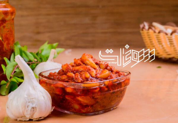 ترشی سیر چند ساله